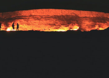 „Brána do pekla“ horí už 50 rokov!