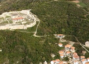 Hrady a zámky Európy: Kaljaja