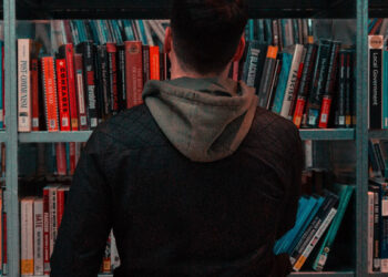 Hľadáte niečo dobré na dovolenkové čítanie? Našli ste