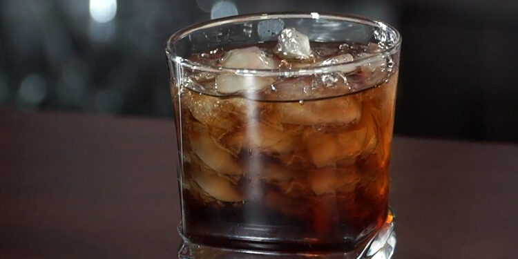 Tip na drink: Black Russian