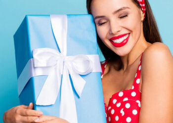 Darčeky, ktoré potešia vašu partnerku a ušetria vašu peňaženku