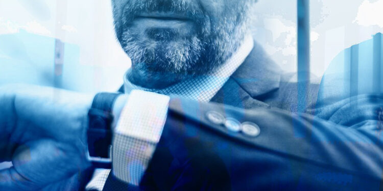 Kto rýchlejšie stúpa po kariérnom rebríčku?