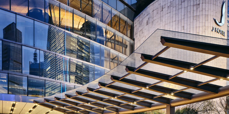 Druhý najvyšší hotel na svete: J Hotel Shanghai Tower