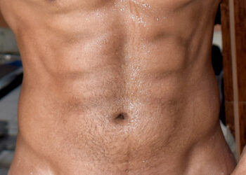 Nedarí sa vám nabrať poriadne „tehličky na bruchu“?