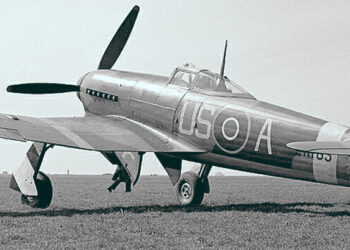 Zbrane 2. svetovej vojny: Postrach pozemných cieľov, Hawker Typhoon