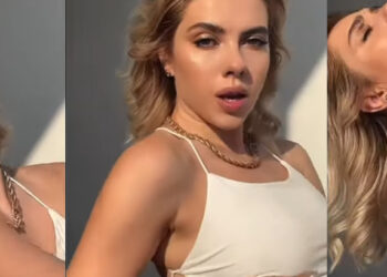 Ako by Scarlett Johansson z oka vypadla