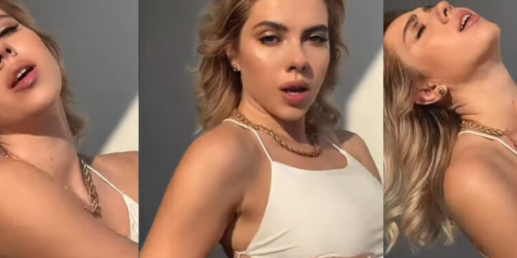 Ako by Scarlett Johansson z oka vypadla