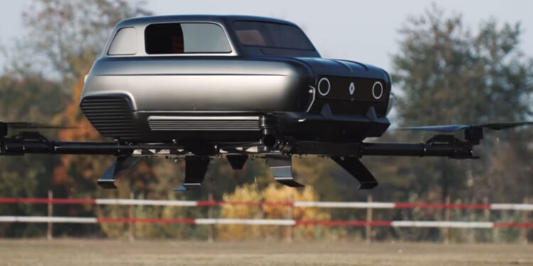 Renault Air4: Lietajúci koncept k narodeninám ikony