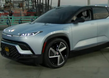 Futuristický e-crossover hlási dojazd 560 km