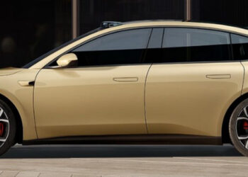 Číňania sľubujú dojazd tisíc kilometrov na elektrinu