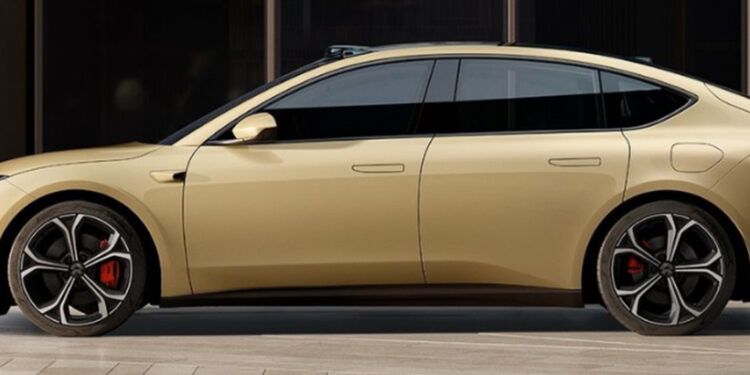 Číňania sľubujú dojazd tisíc kilometrov na elektrinu