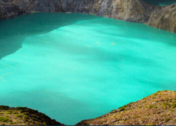 Vulkanické jazerá sú tu geologickým unikátom