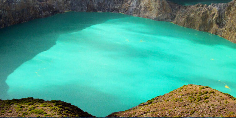 Vulkanické jazerá sú tu geologickým unikátom