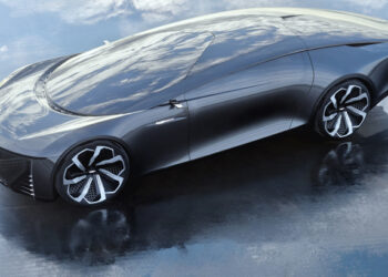 Cadillac InnerSpace Concept: Áno, pozeráte sa stále na auto