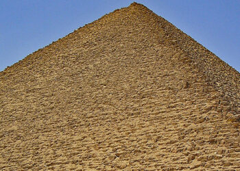 Vedeli ste, že … v čom je ojedinelá Červená pyramída v Egypte?