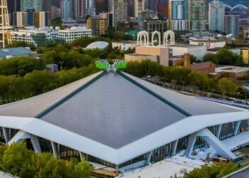 NHL hrajú na ľade z dažďovej vody