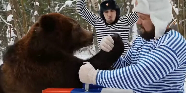 Živočíšny armwrestling na … ruský spôsob