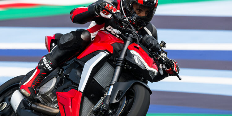 Svet motocyklov nás opäť ohúri