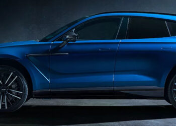 DBX707: Nová vlajková SUV loď z dielne Aston Martin