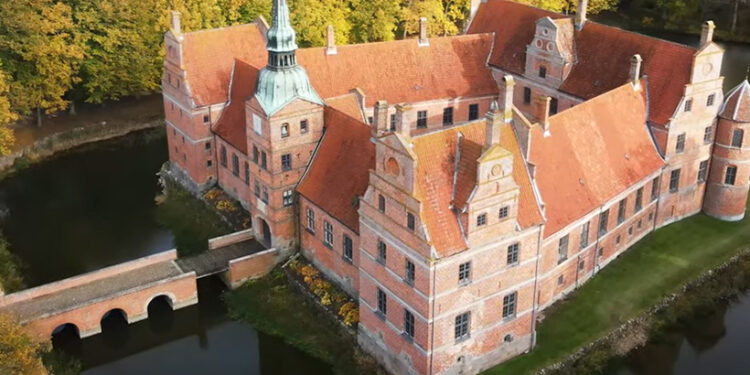 Hrady a zámky Európy: Rosenholm