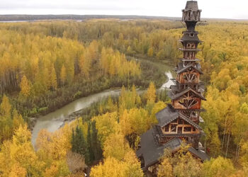 Veža od husieho potoka: Bizarný zrub ako z fantázie