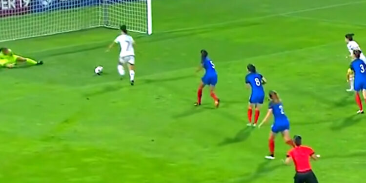 Bláznivé momenty ženského futbalu