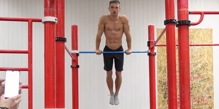 Mladý gymnasta opäť prekonal rekord na hrazde