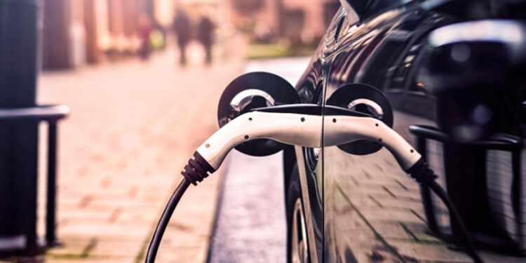 Výhody, pre ktoré sa vám oplatí investovať do kúpy elektromobilu