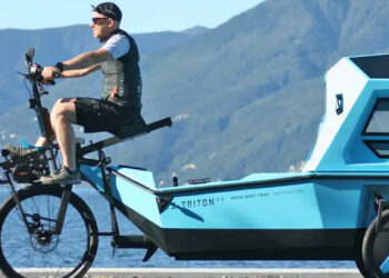 Bláznivá ale praktická trojkombinácia pre cestovateľov