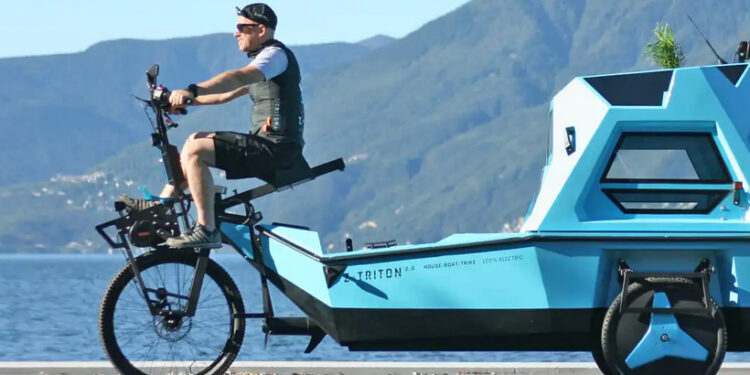 Bláznivá ale praktická trojkombinácia pre cestovateľov