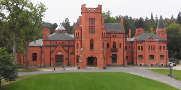 Hrady a zámky Európy: Sangaste