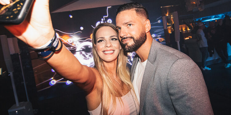 Raperi Ego a Zayo vystúpili na večierku Spoznaj lepšiu cestu