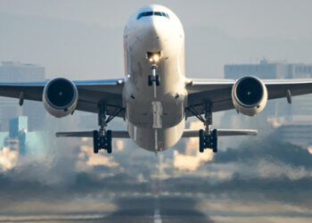 Mávate pred cestou lietadlom strach? Takto ho aspoň minimalizujete