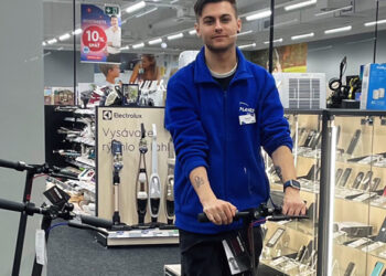 Vyhrajte elektrokolobežku SENCOR! S Romanovým tipom svoju šancu na výhru zvýšite