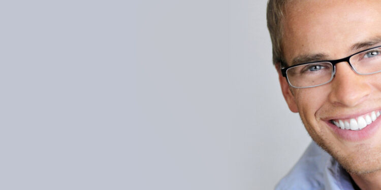 Trvalé riešenie, ako mať biele zuby bez toho, aby ste museli ísť k zubárovi