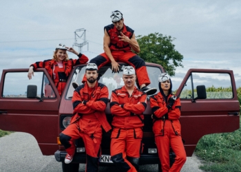 Viacjazyčný seriál zo Slovenska sa dostal na Netflix! Už ste videli Pressburg?