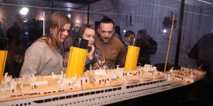Veľkolepá výstava Titanic odštartovala svoju plavbu, slávnostné otvorenie si nenechali ujsť Nela Pocisková či Deana Jakubisková.