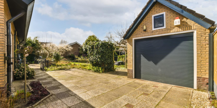 Mať vlastnú garáž je skvelé, ale netreba zabúdať na jej zabezpečenie