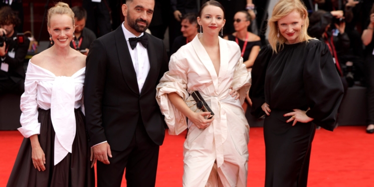 Snímka Terezy Nvotovej Otec má za sebou prvé zahraničné recenzie. Sú úžasné!