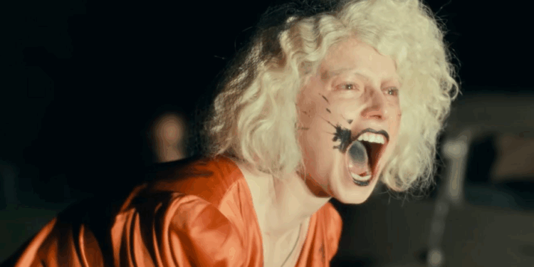 Prichádza nie obyčajná NEVESTA!: Trailer hlási návrat Frankensteina, lásku aj rebéliu