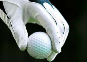 GOLFOVÉ „TÝČKO“ – ako to vlastne bolo