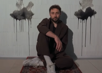 Silná emócia, silný výsledok: Bystríkov nový singel Slza v medzinárodnej Top 40!