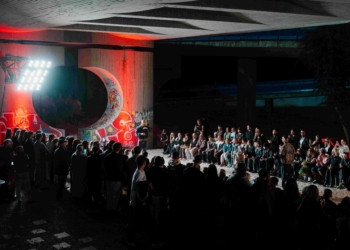 mayhem: Značka freier otvorila trinásty ročník Mercedes-Benz Fashion Live! prehliadkou powered by Ploom pod Mostom Apollo, na území budúcej mestskej štvrte Southbank